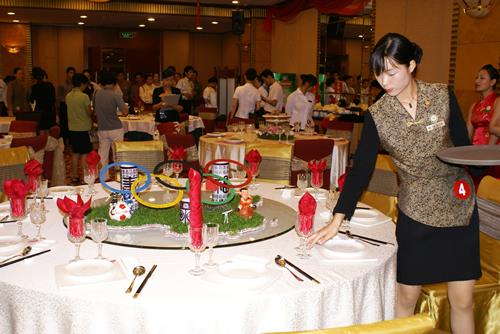 最低时薪上调重击餐饮业 韩快餐连锁或迎来倒闭浪潮