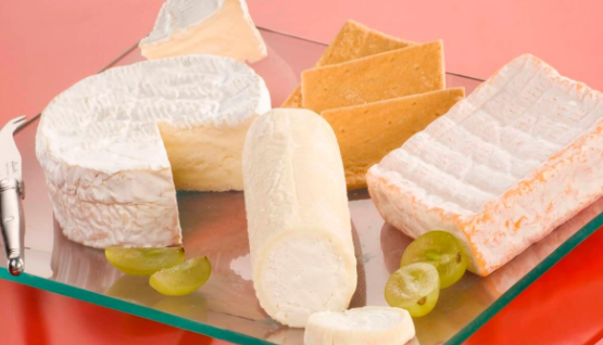 新研究：从小食用奶酪可减少过敏与哮喘风险