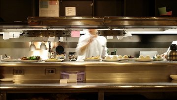 从海底捞到网红店 解决中国餐饮行业食品安全问题有多难？