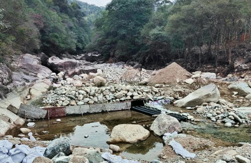 农夫山泉在保护区内“毁林取水”？